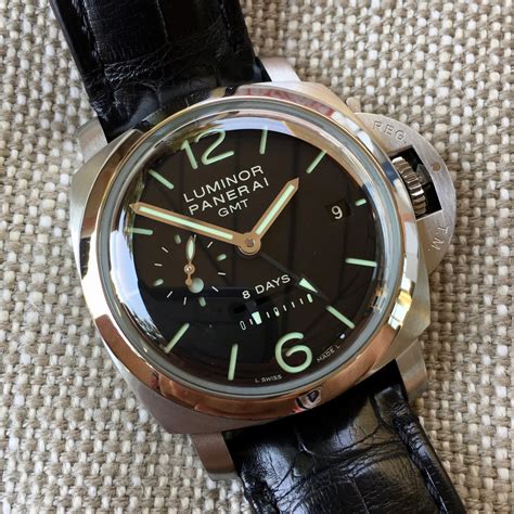 panerai pam 233|panerai luminor 1950 8 days.